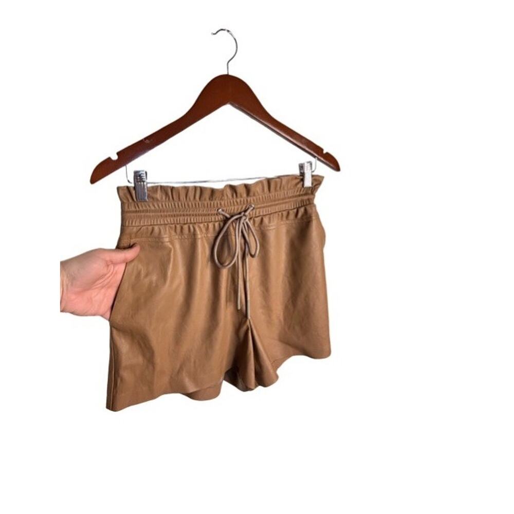Philanthropy Emma Shorts Vegan Leather Camel Size Medium Paper Bag NWT - Picture 3 of 10